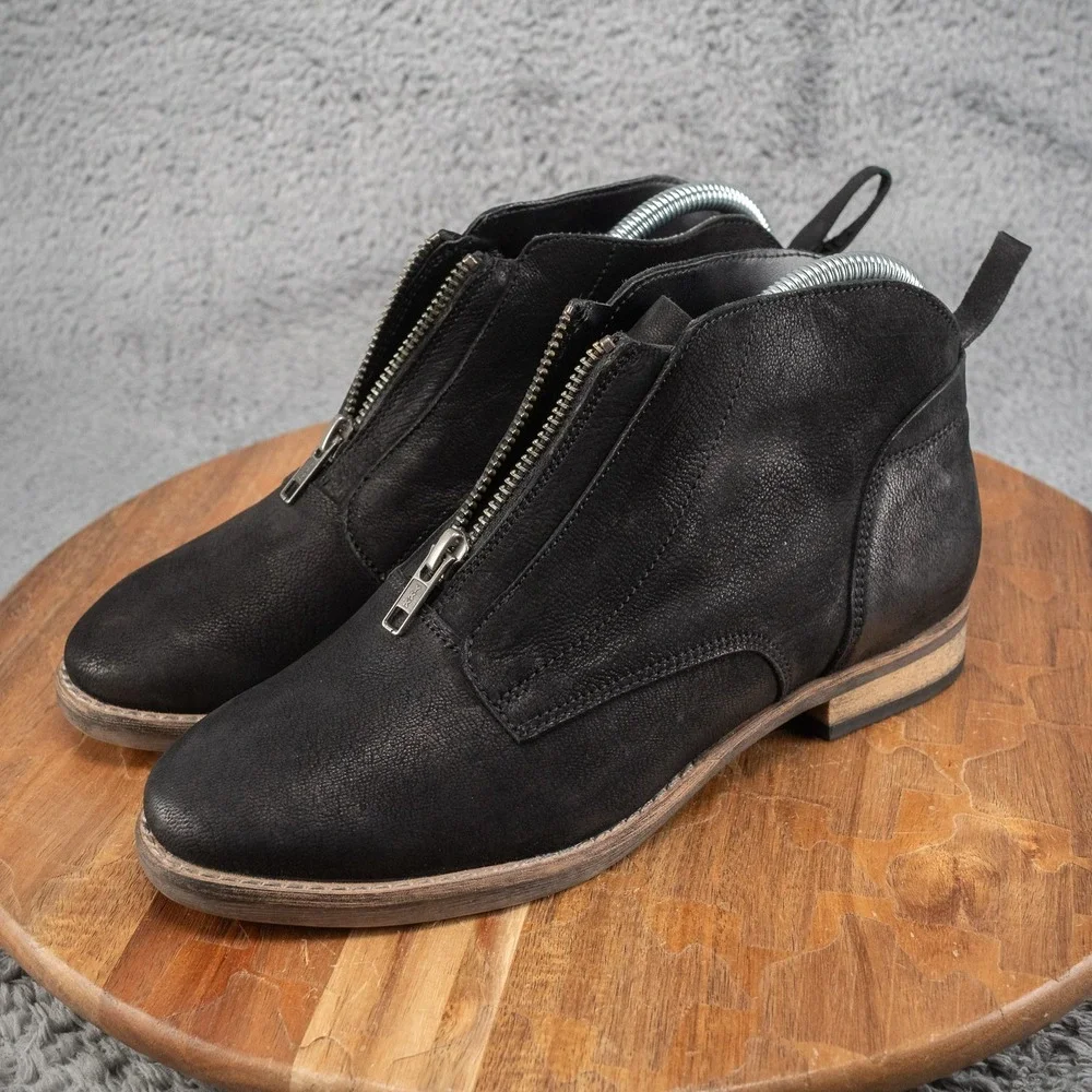 Diba Eli‎ Ankle Booties Women's Size 8 M Black Leather Front Zip